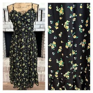 NWT No Boundaries Cottage Core‎ Floral Midi dress Medium Peasant Ruffled Tiered